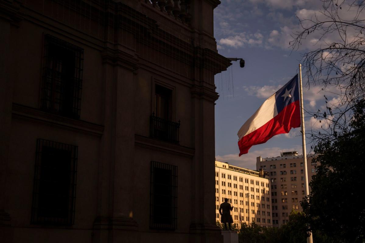 Chile Selling Euro, Dollar Bonds Amid Debt Issuance Deluge